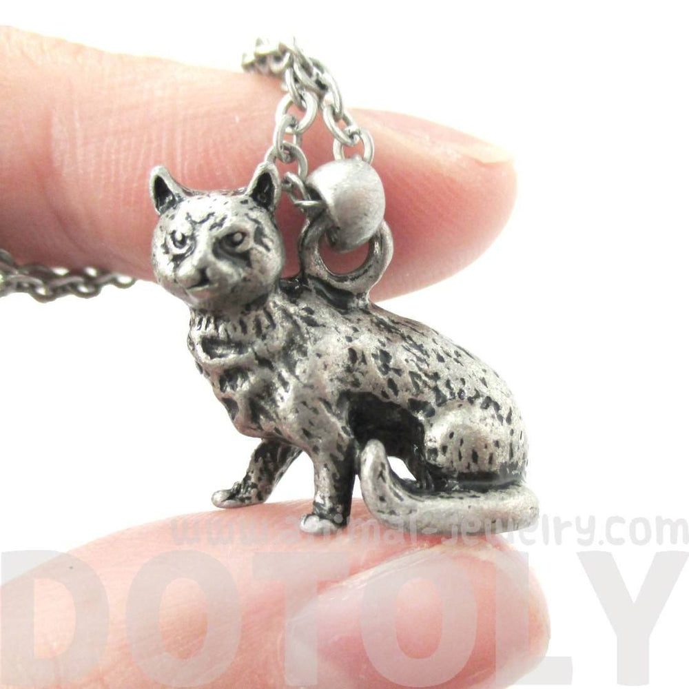 Realistic Short Hair Kitty Cat Shaped Animal Charm Necklace in Silver
