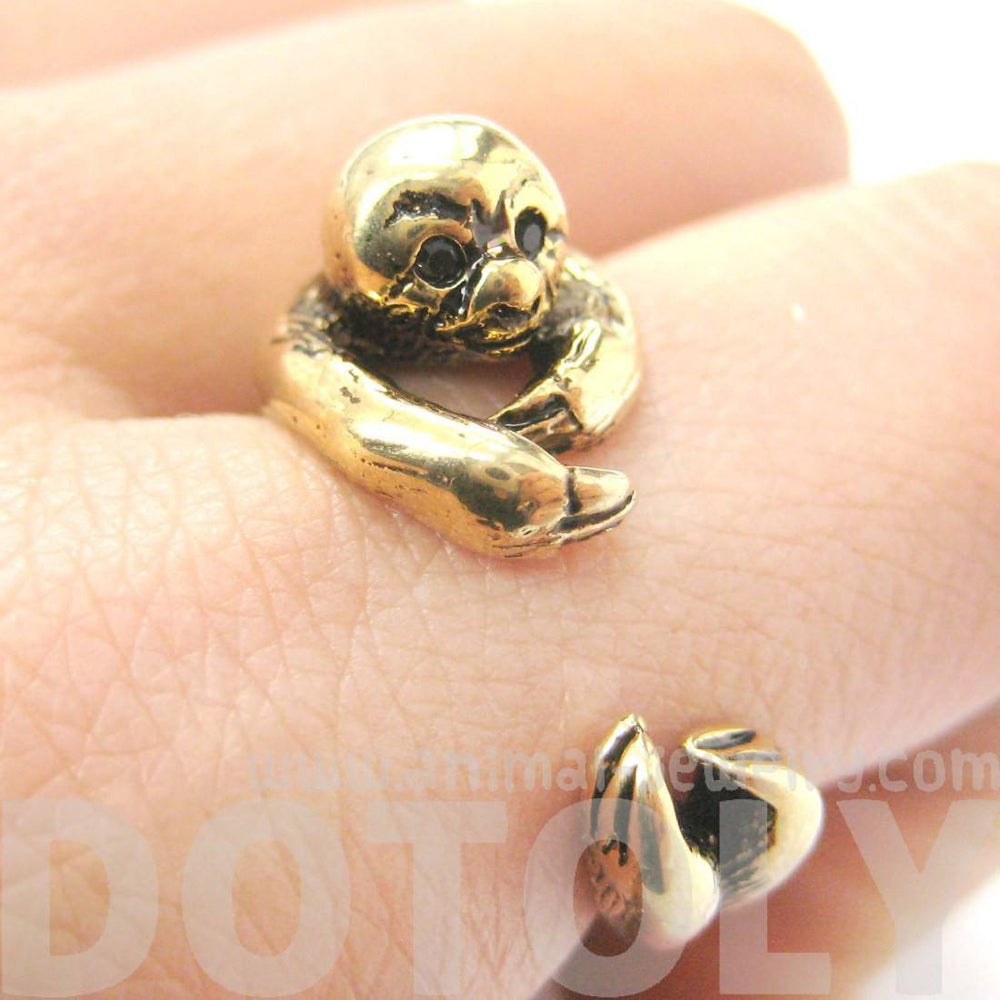 Realistic Sloth Shaped Animal Wrap Around Hug Ring in Shiny Gold