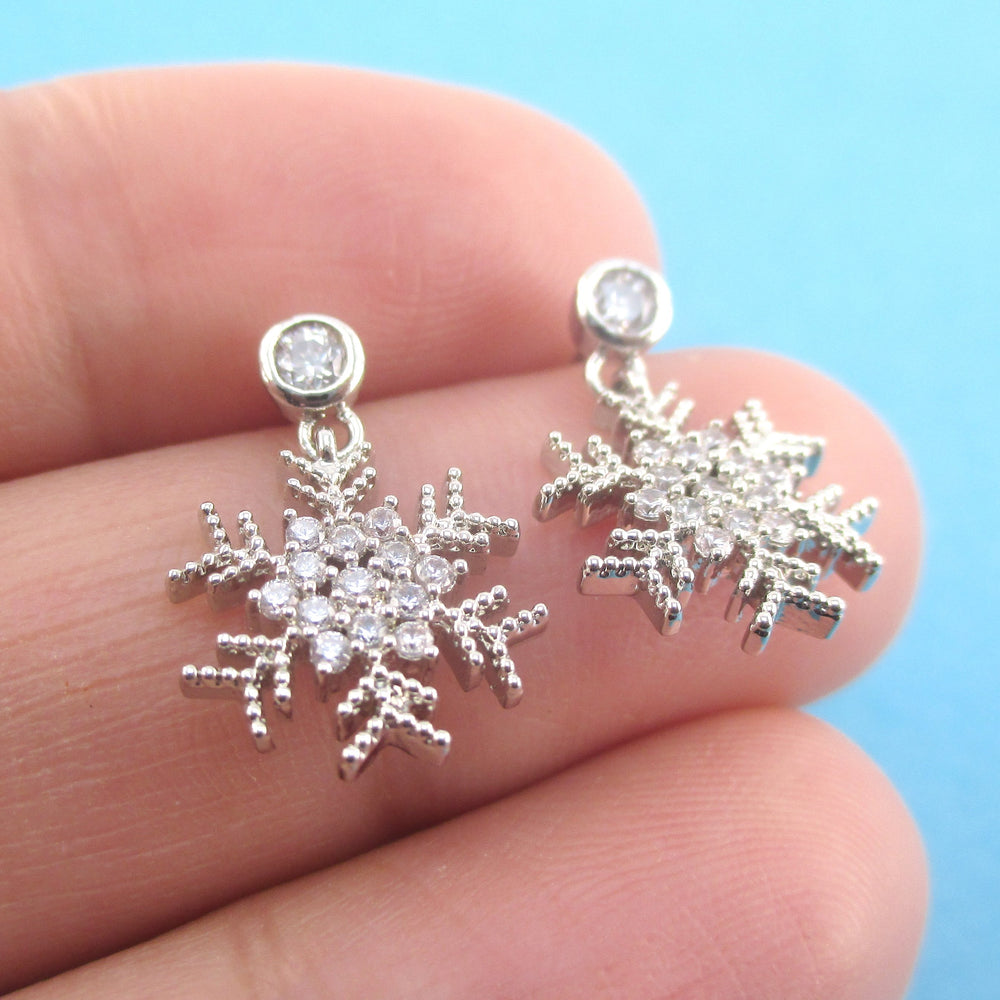 Rhinestone Winter Snowflakes Shaped Drop Stud Earrings in Silver