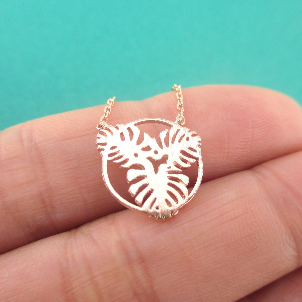 Round Monstera Swiss Cheese Plant Leaves Cut Out Shaped Green Thumb Pendant Necklace