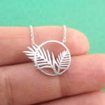 Round Palm Leaves Cut Out Shaped Green Thumb Pendant Necklace
