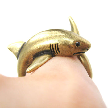 Shark Sea Animal Wrap Around Realistic Ring in Brass - Size 5 to 10 | DOTOLY