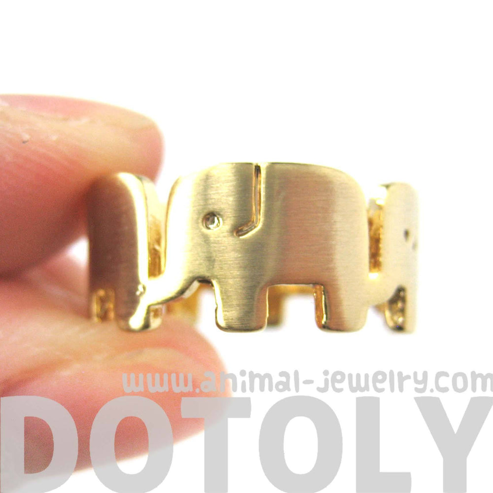 Simple Elephant Family Parade Animal Ring in Gold - US Size 6 to 8 Available | DOTOLY