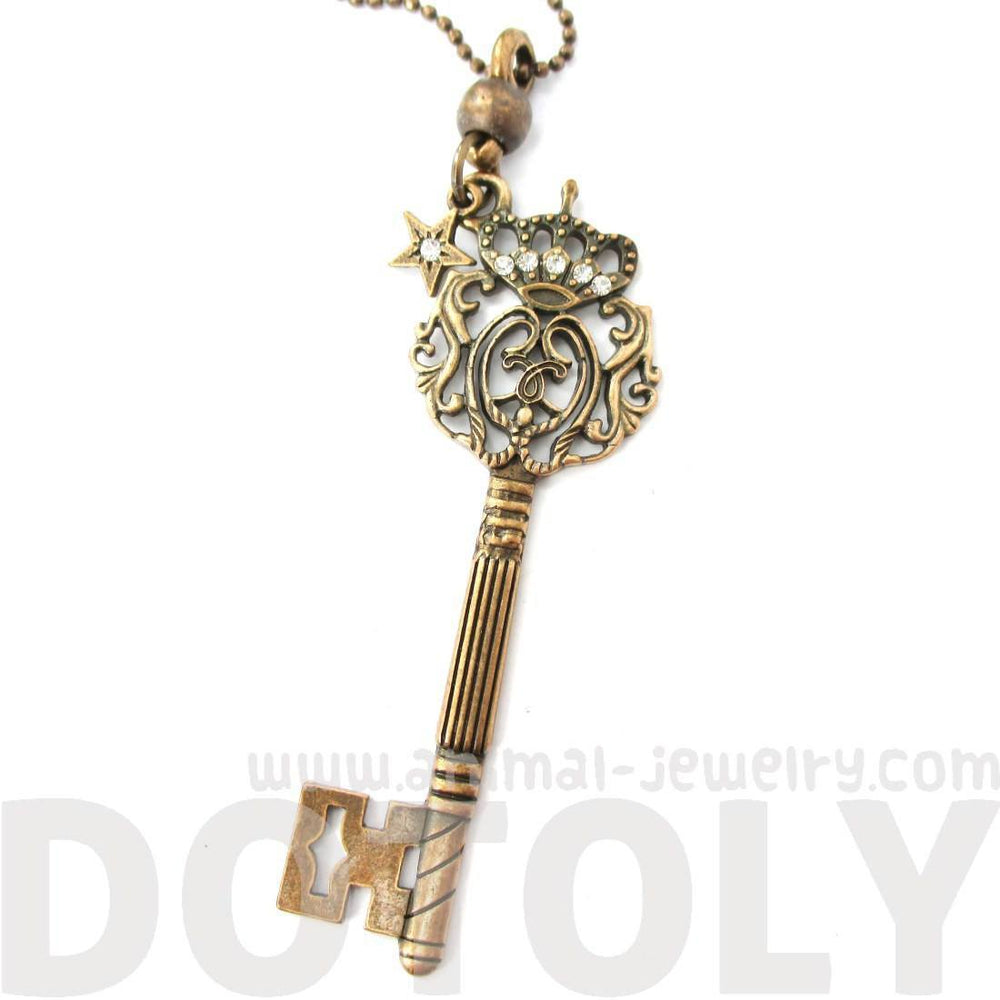 Skeleton Key with Decorative Handle Shaped Pendant Necklace in Bronze | DOTOLY