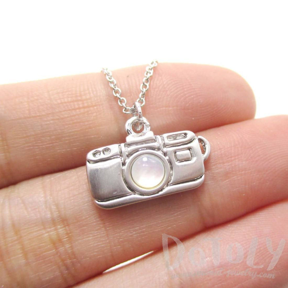 Camera Shaped Pearl Lens Pendant Necklace in Silver – DOTOLY