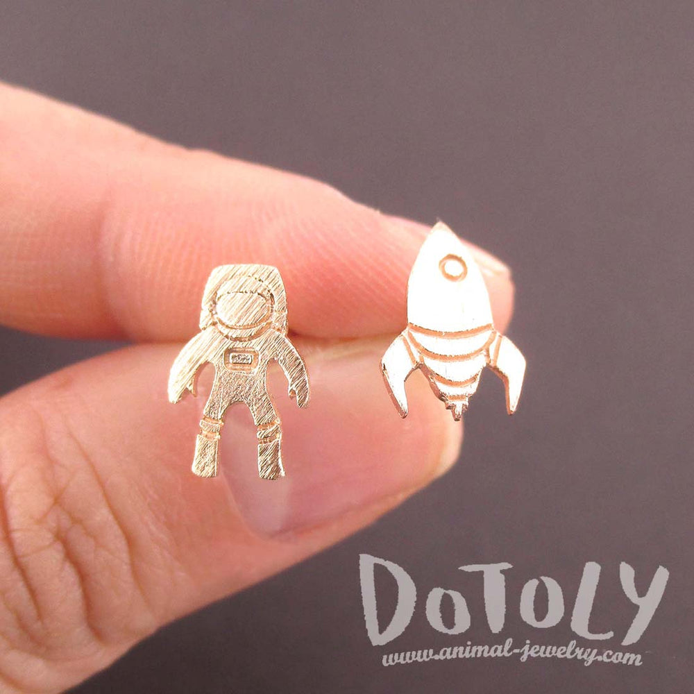 Spaceship and Astronaut Space Travel Themed Stud Earrings in Rose Gold