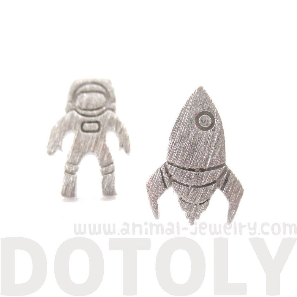 Spaceship and Astronaut Space Travel Themed Stud Earrings in Silver | DOTOLY | DOTOLY