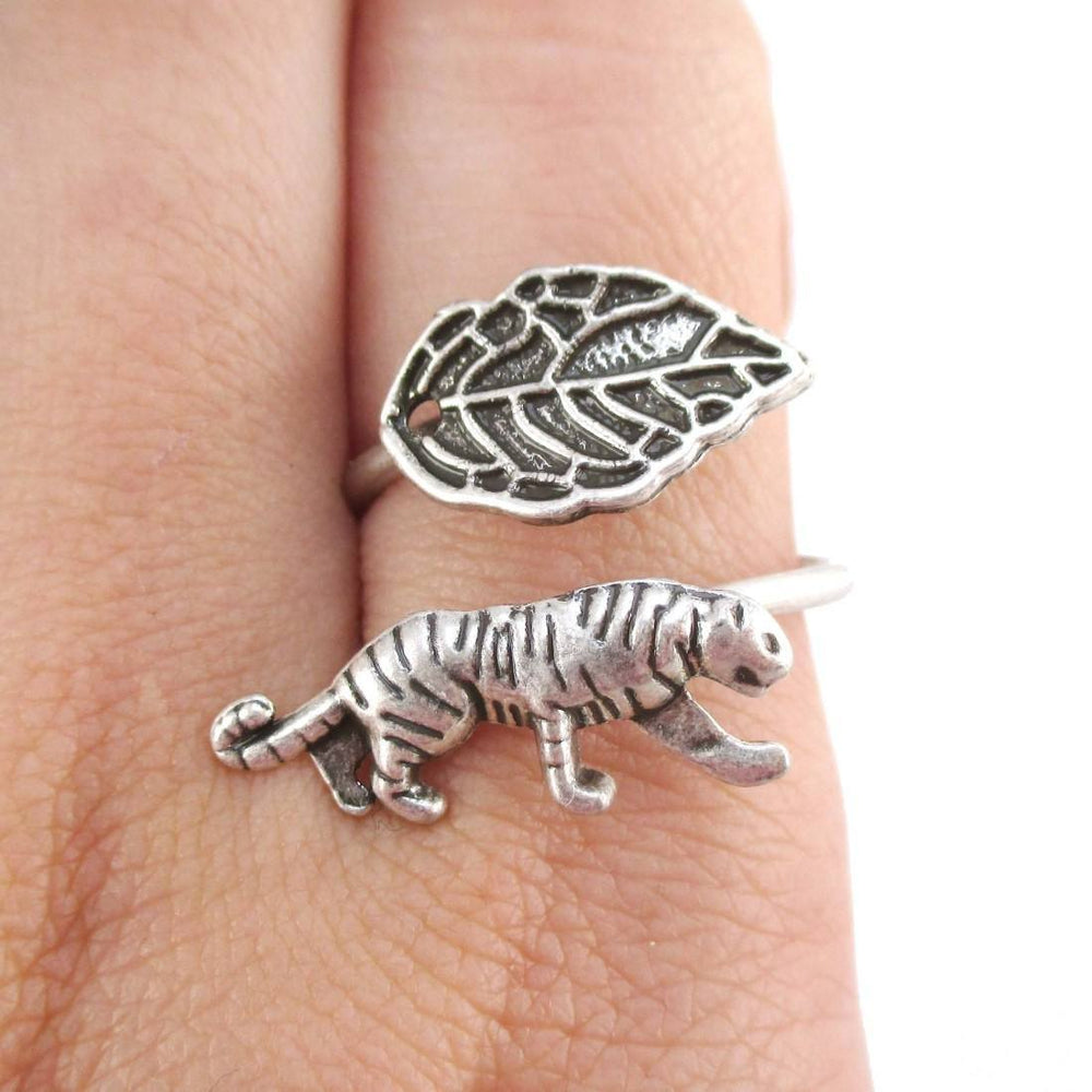 Tiger and Leaf Adjustable Wire Wrap Ring in Silver | Animal Jewelry