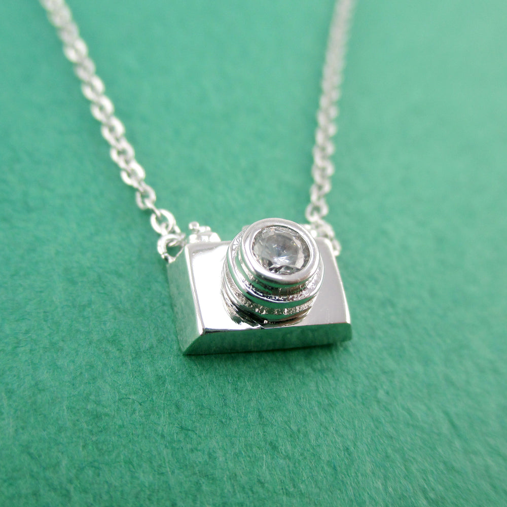 Tiny 3D Camera Shaped Rhinestone Lens Pendant Necklace in Silver